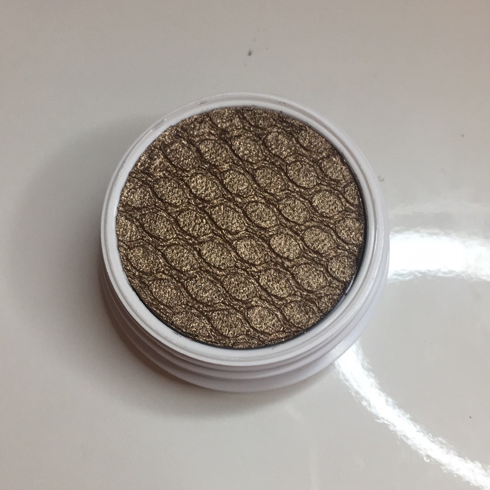 Colourpop super shock shadow- 8 track